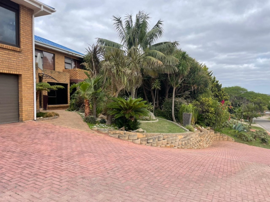 5 Bedroom Property for Sale in Hartenbos Heuwels Western Cape